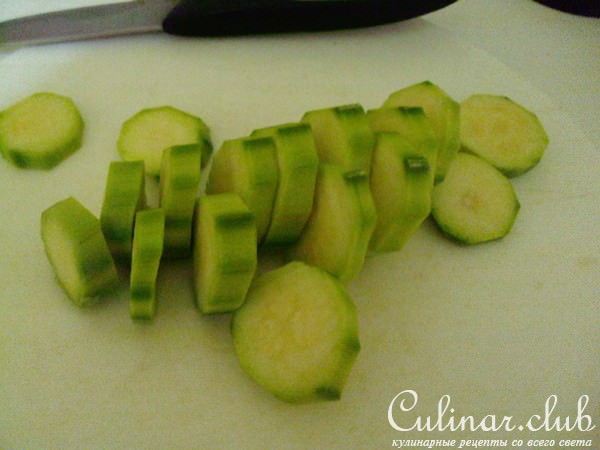 Куриная грудка с овощами и кунжутом.