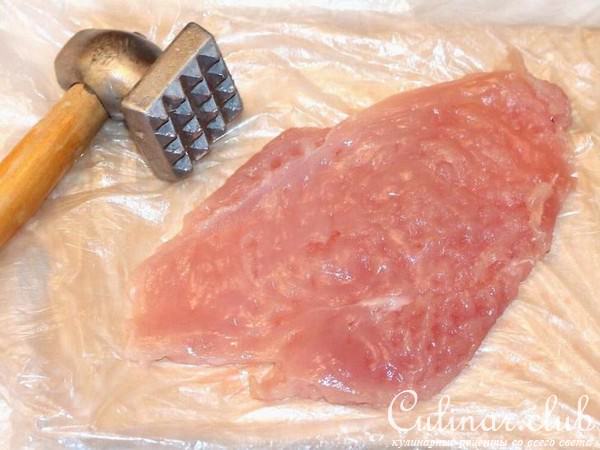 Нежная курочка с кабачком и горошком 