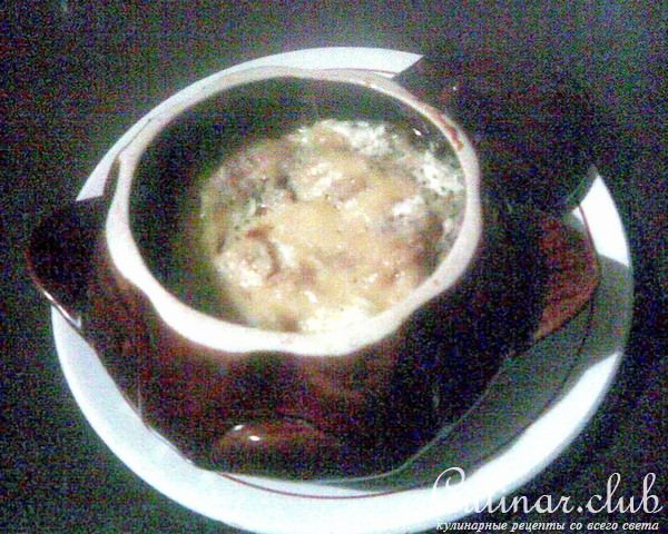Горшочки с курятиной, цветной капустой и сливками