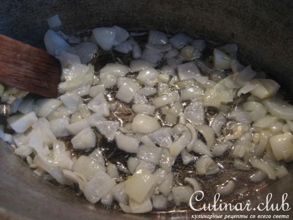 Тушеная картошка с курицей и капустой