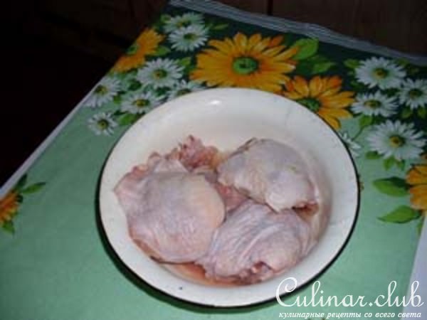 Курица с грибами в остром томатном соусе