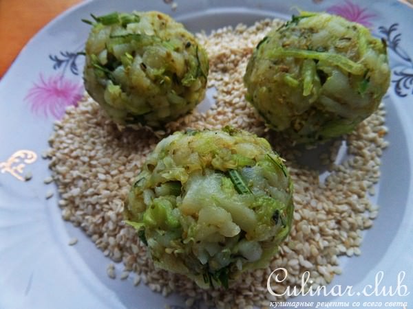 Курица с овощными шариками