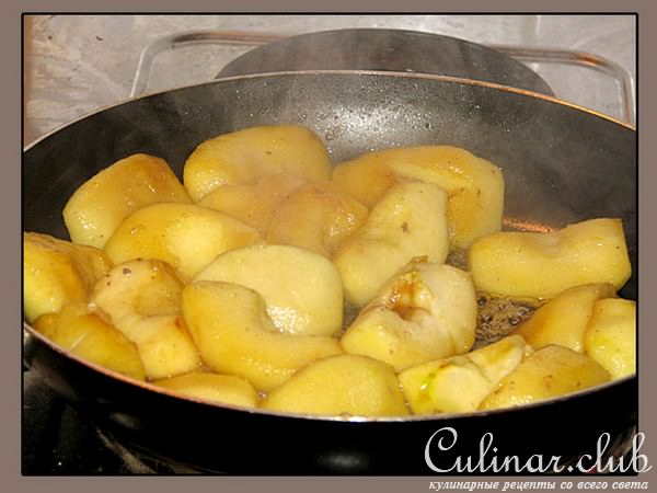 Утиная грудка Магре с яблоками