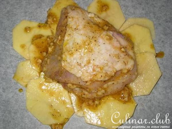 Куриные окорочка с картошкой, запеченные в "конвертиках"