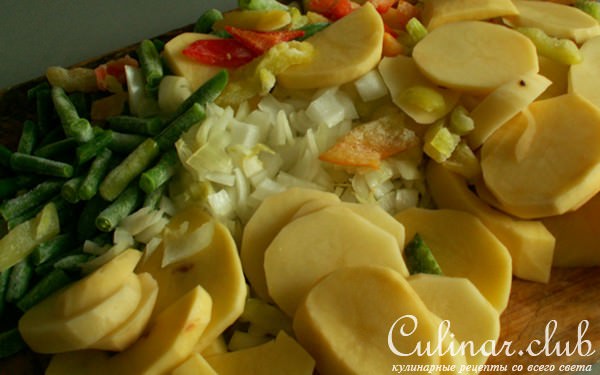 Куриные ножки с запеченными овощами