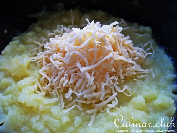 Куриные отбивные с картофельным пюре с сыром