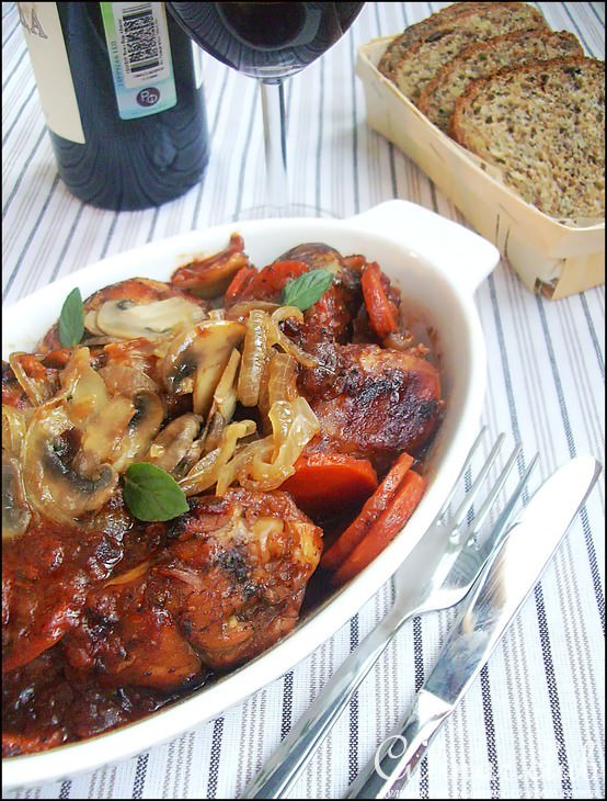 Голень цыпленка в красном вине или почти Coq au vin