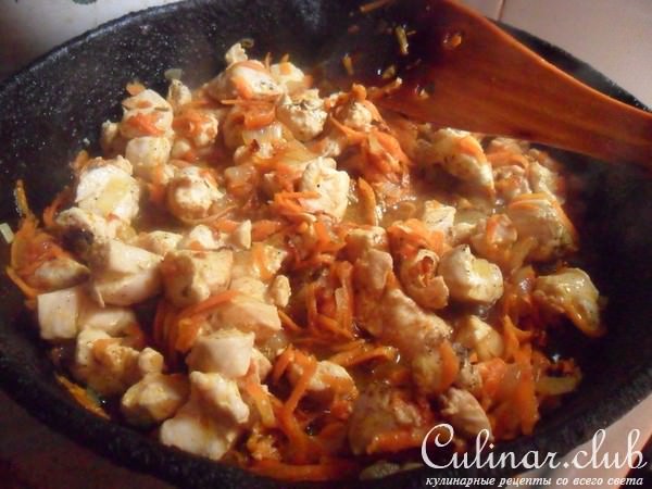 Рисовая лапша Ху Теу с курицей