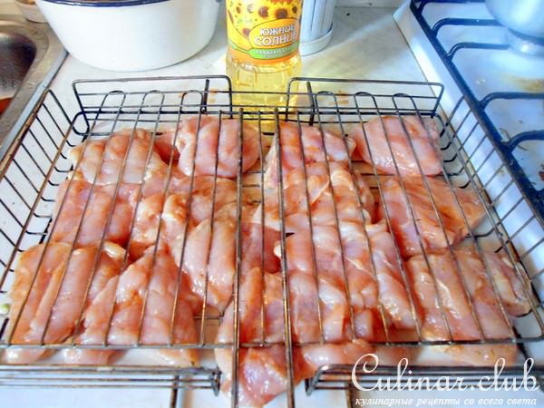 Сочный шашлык из куриной грудки.