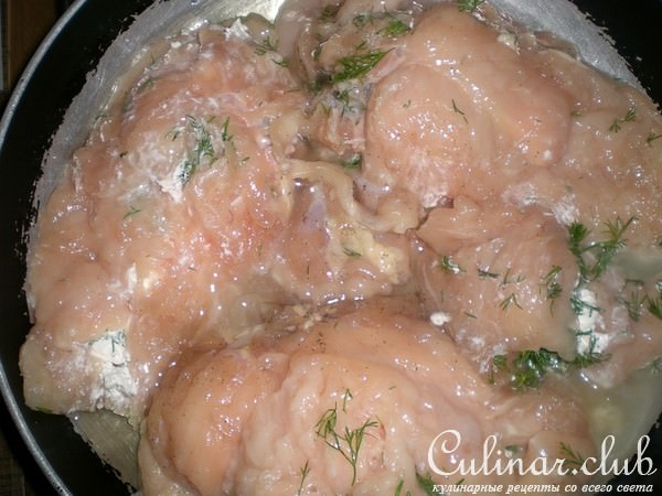 Кармашки из куриной грудки с брынзой и зеленью