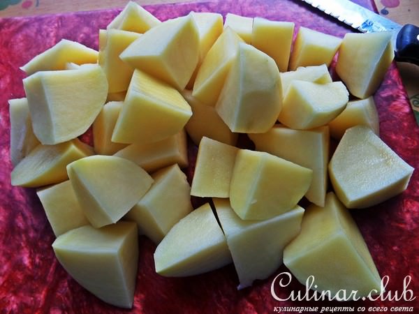 Курица с картофелем в зелёной сальсе