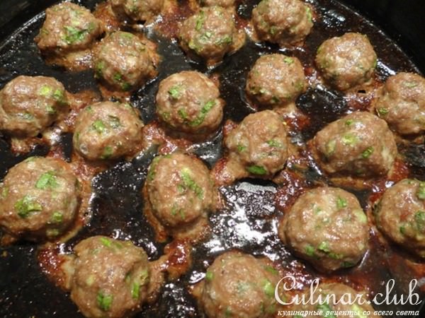 Рис с куриными фрикадельками по-тайски