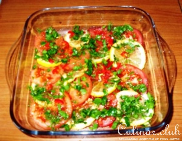Куриная грудка, запеченная с яблоками и лимоном