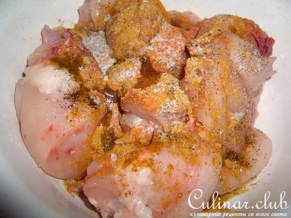 Цыпленок со свежей капустой