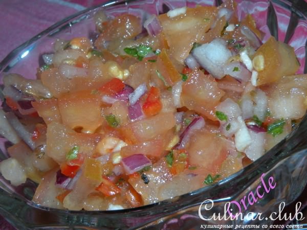 Куриное филе с томатной сальсой и рисовым маффином