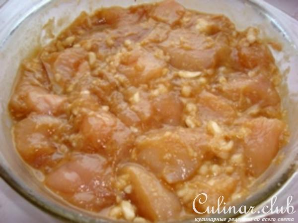 Куриная грудка с арахисом