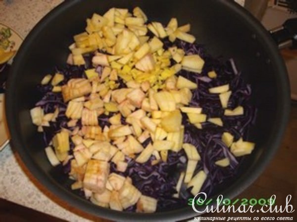"Синяя птица" (окорочка утки с красной капустой)