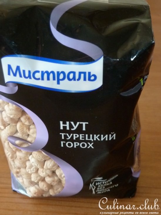 Курица с нутом и томатами