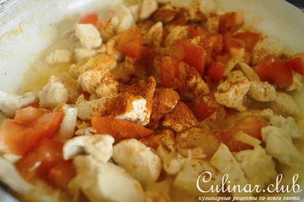 Паэлья с курицей и овощами