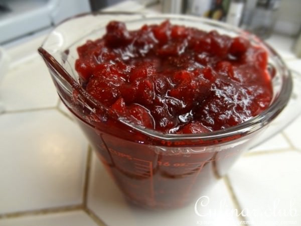 " Индейка в Маринаде с Маракуйей и Клюквенным Соусом " 