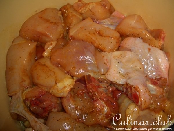 Цыпленок со свежей капустой
