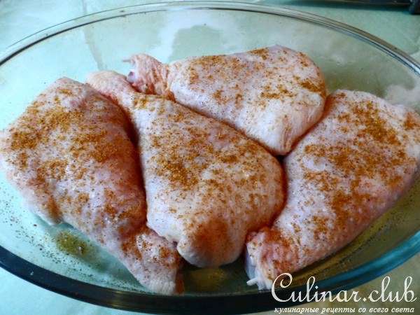 Фаршированные куриные окорочка рисом и лисичками.
