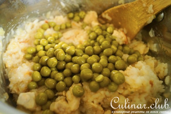 Паэлья с курицей и овощами
