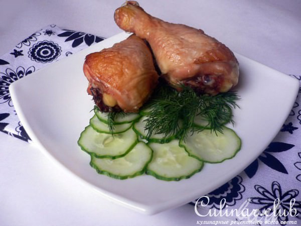 Мясо куриное, маринованное в кетчупе и соевом соусе.