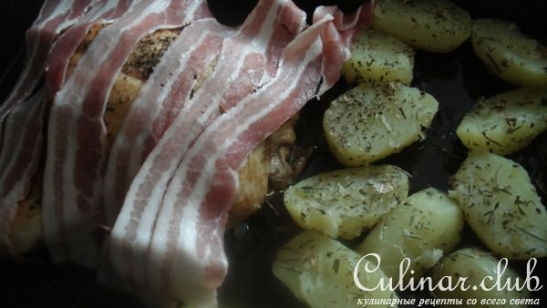 КУРОЧКА В ГНЁЗДЫШКЕ - курица в чесночном креме с картофелем в лимонном соке