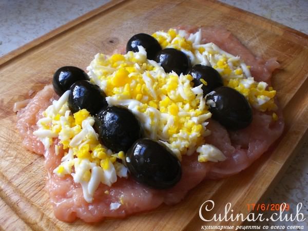 Куриная грудка с яйцом и укропом 
