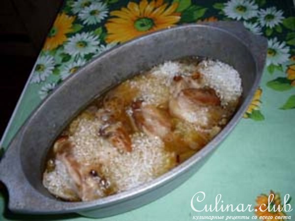 Курица с грибами в остром томатном соусе