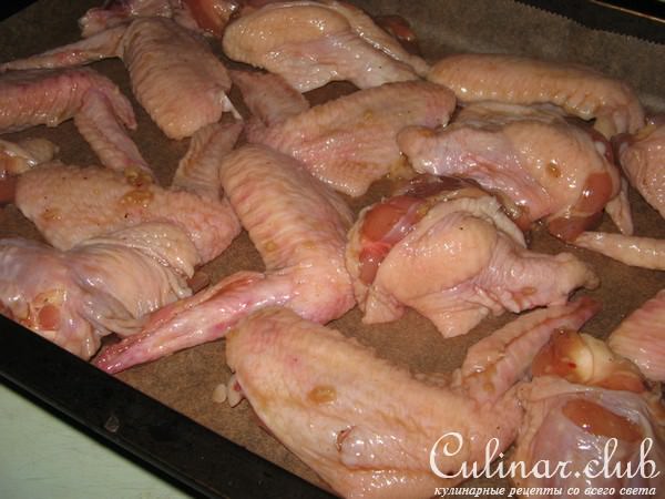 Крылышки куриные в медовой глазури.