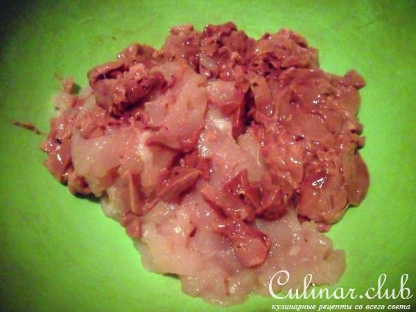 Рубленные котлеты из куриного филе и печени а-ля "Медвежья лапа" с гречкой за 20 минут