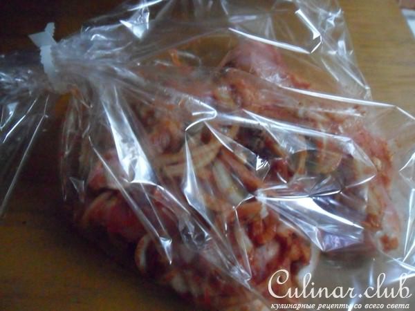 Курица с томатом, запечёная в рукаве
