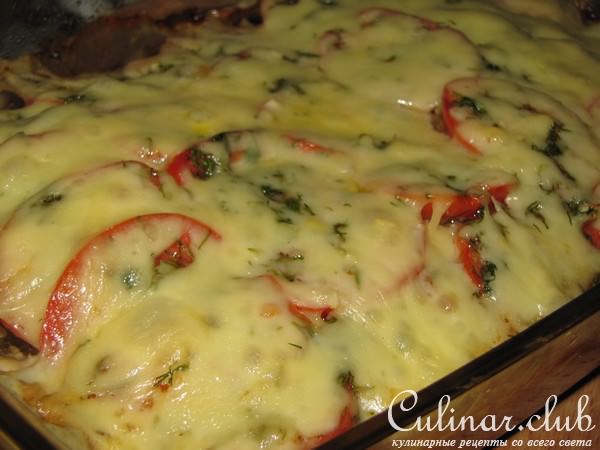 Куриная грудка, запечённая с баклажанами и помидорами
