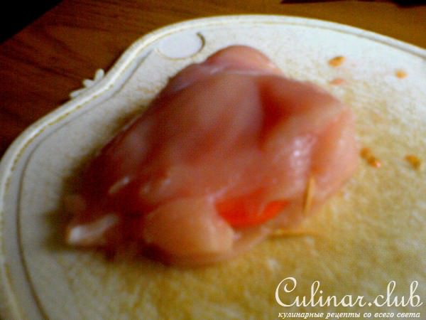 Куриные грудки с помидорами и базиликом