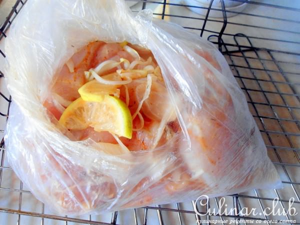 Сочный шашлык из куриной грудки.