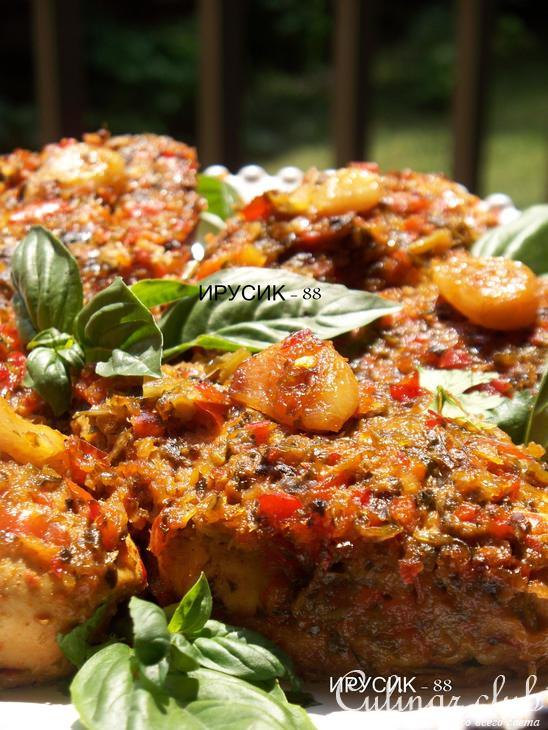Куриные грудки с ананасами.