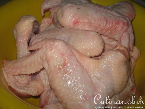 Крылышки куриные в медовой глазури.