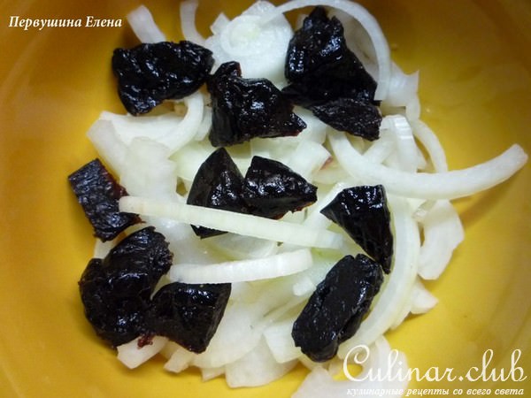 Курица имбирно-чесночная с лимоном и черносливом