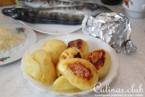 Ледяная рыба на печёном картофеле
