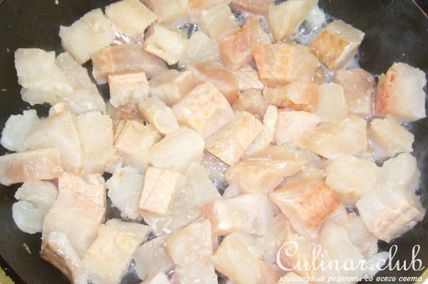 Жаркое в горшочках с рыбкой и грибами