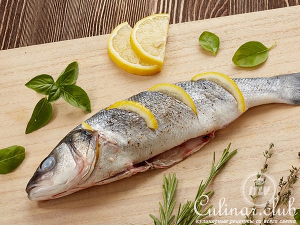 Сибас «карточчи» (в фольге) с овощами
