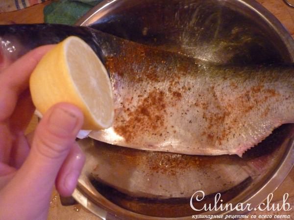 Толстолобик, фаршированный сыром