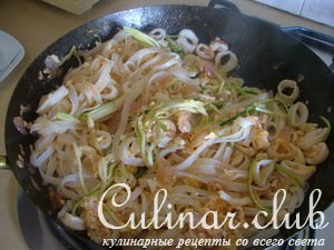  Pad Thai