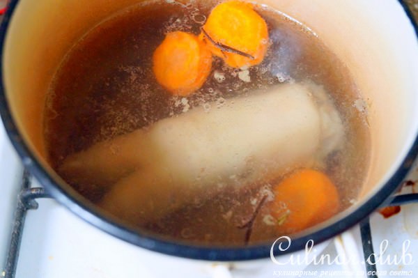 Свиные ножки (копытца). Карпатская кухня.