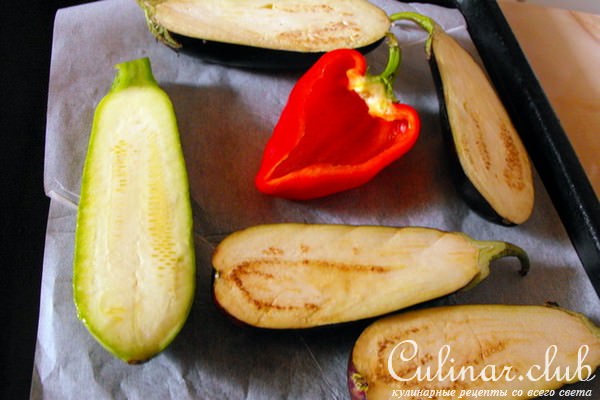Овощи, фаршированные куриными желудками.