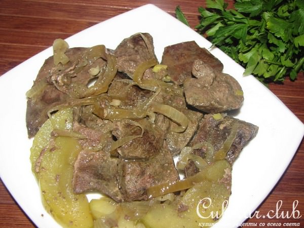 Печень с яблоками в микроволновке 