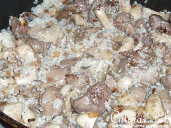 Ризотто с куриной печенью и шампиньонами 