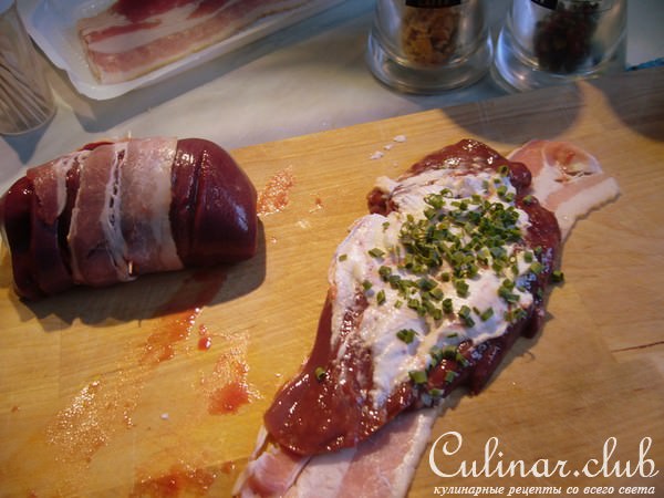 Печеночные рулетики с сыром